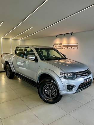 MITSUBISHI L200 TRITON 3.5 HPE 4X4 CD V6 24V FLEX 4P AUTOMÁTICO